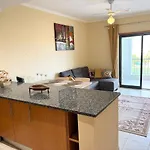 Daire Sea&Pool Views Terrace 1Bdr, 500 M From The Golden Sands *