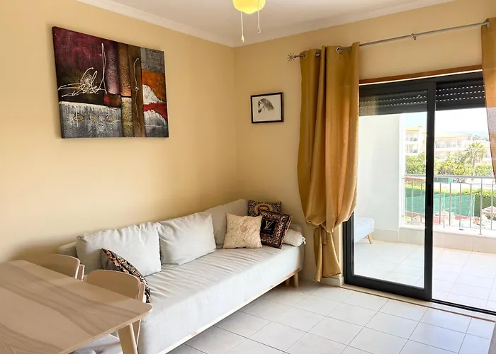 Terrace W Sea&pool Views 1bdr, 500 M From The Golden Sands Albufeira