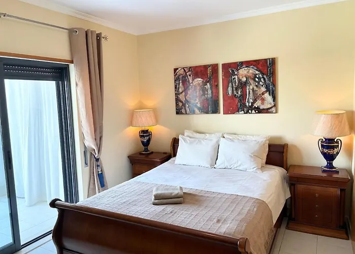 Terrace W Sea&pool Views 1bdr, 500 M From The Golden Sands * Albufeira